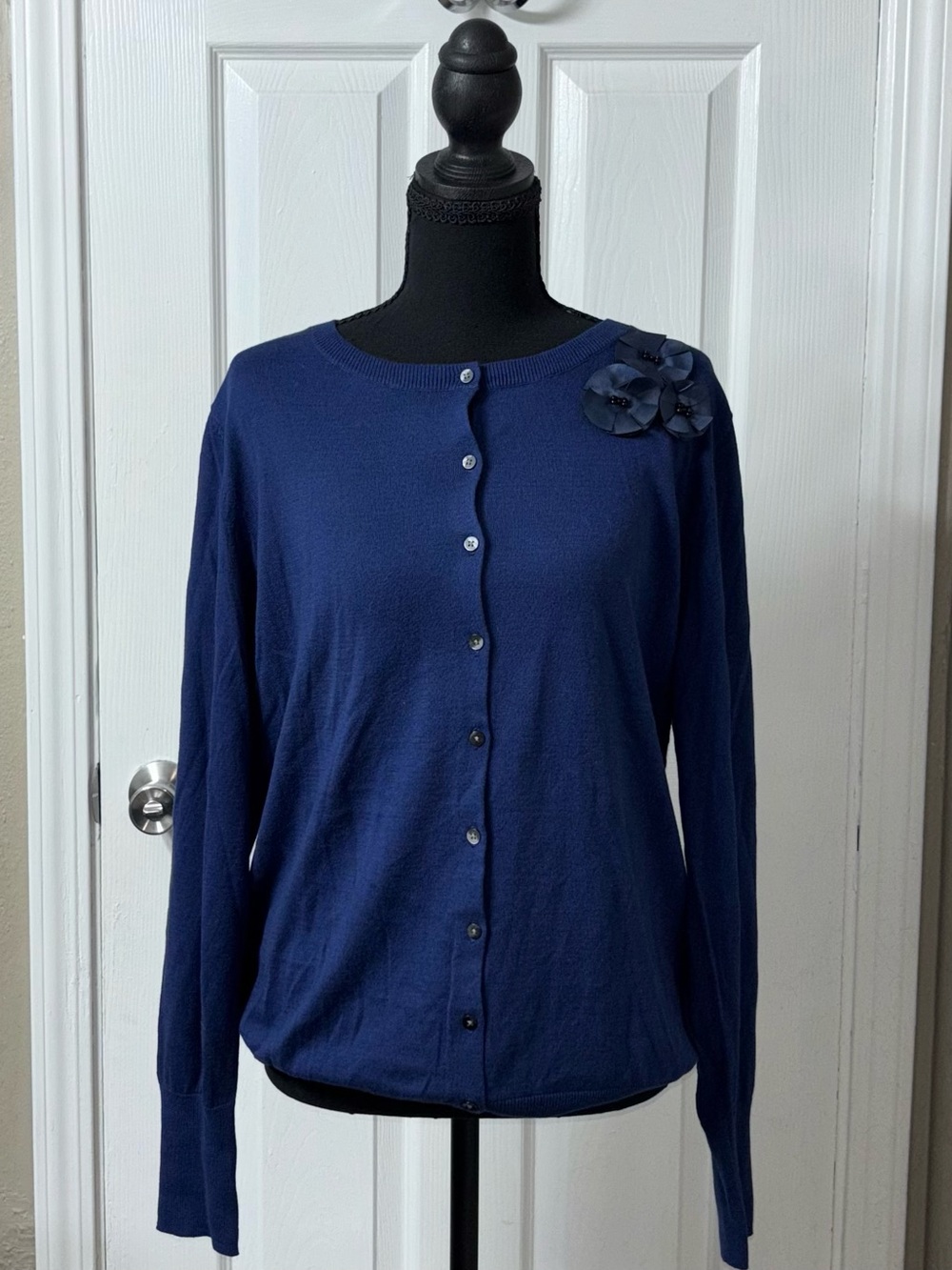 Old Navy Navy Blue Women's Button-Front Cardigan with Shoulder Flower XL